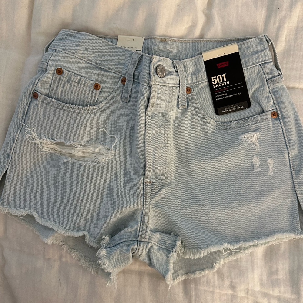 NWT Levi’s shorts
